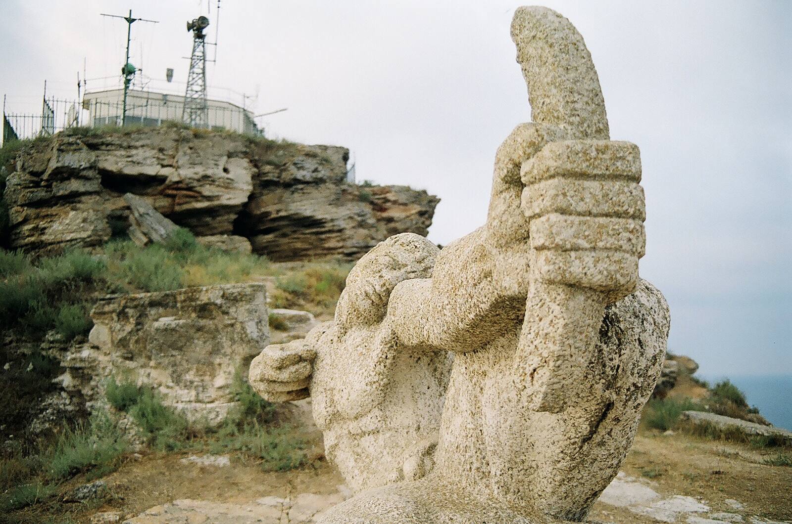котвата · anchor & hand