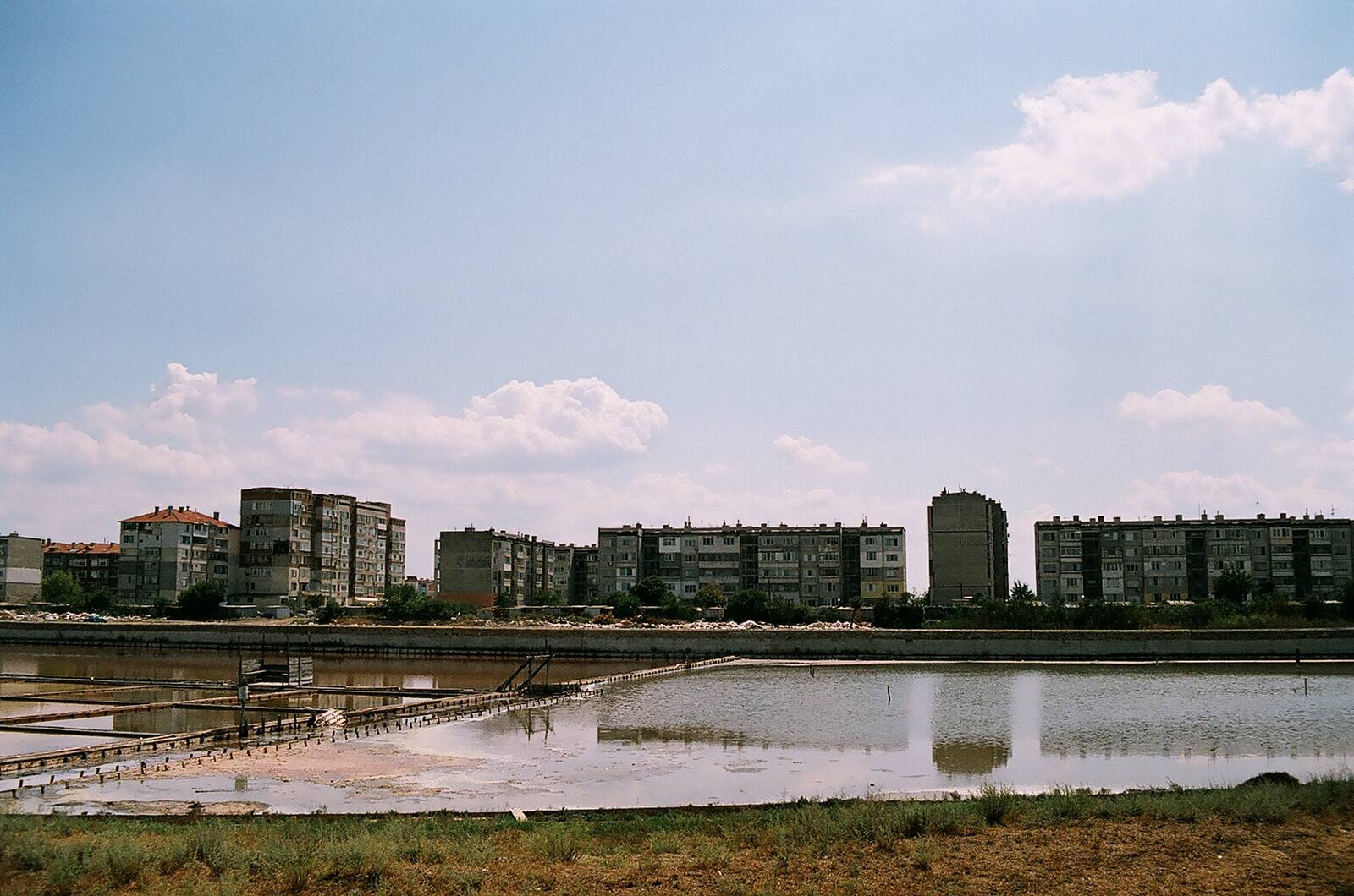 блоковете зад солта
