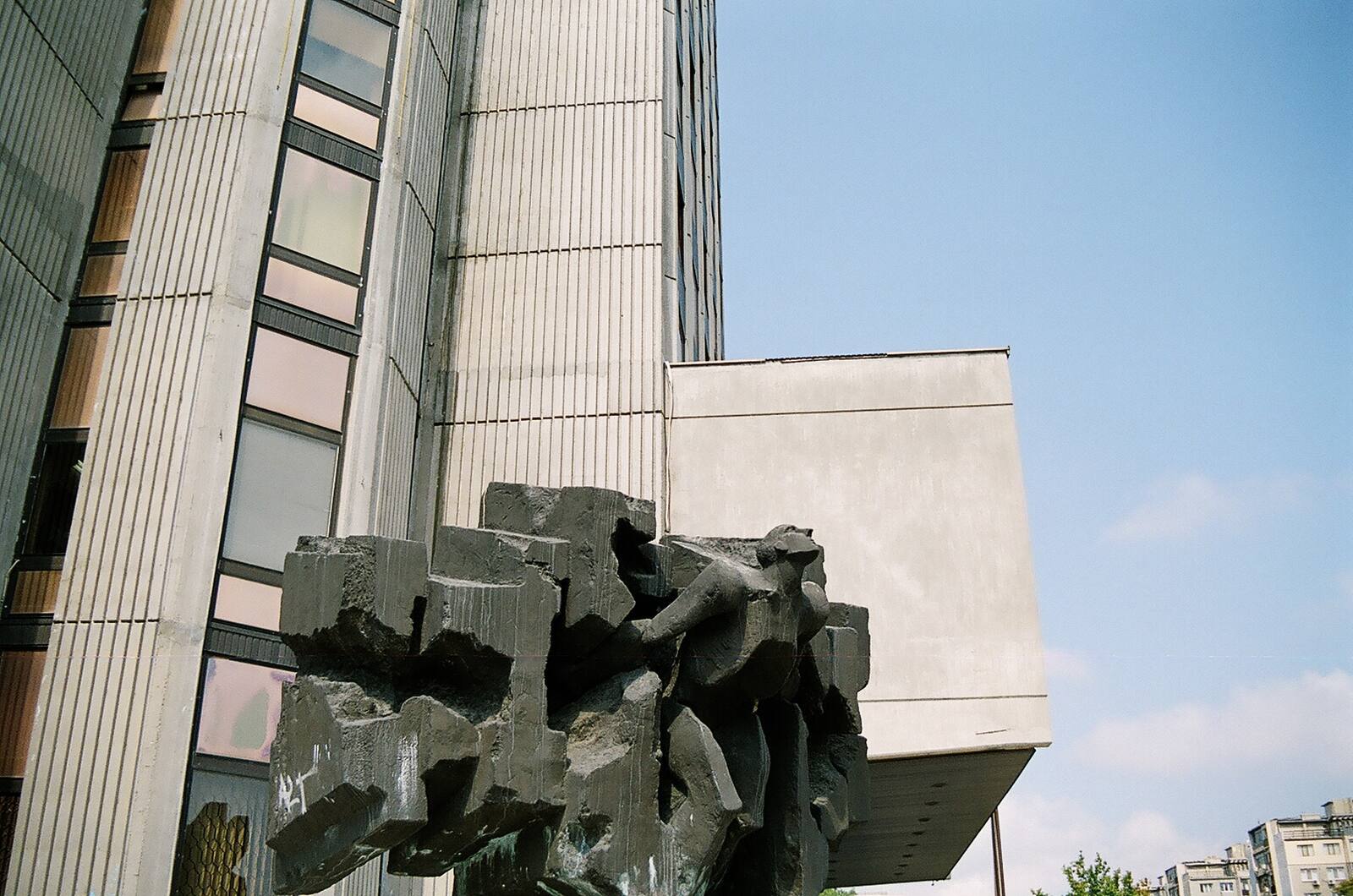 The sun-brise ribs — concrete taught to squint into the Black Sea light.